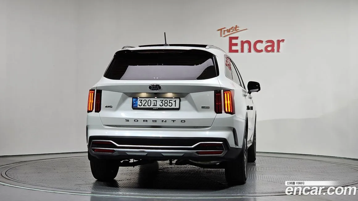Kia Sorento — фото 8