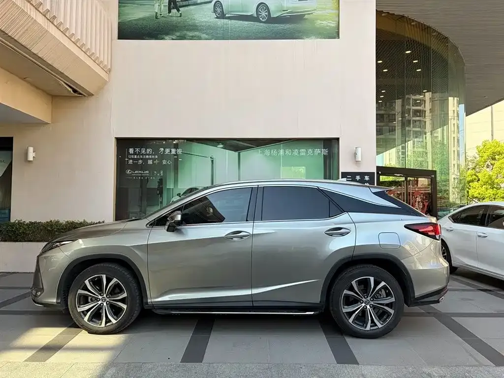 Lexus RX — фото 5