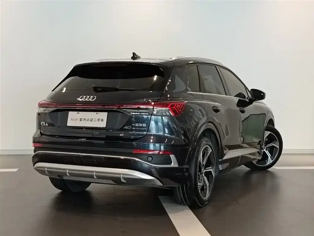 Audi Q4 e-tron — фото 5