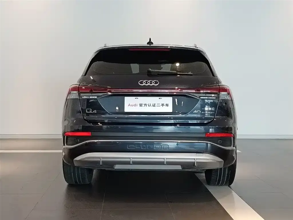 Audi Q4 e-tron — фото 7