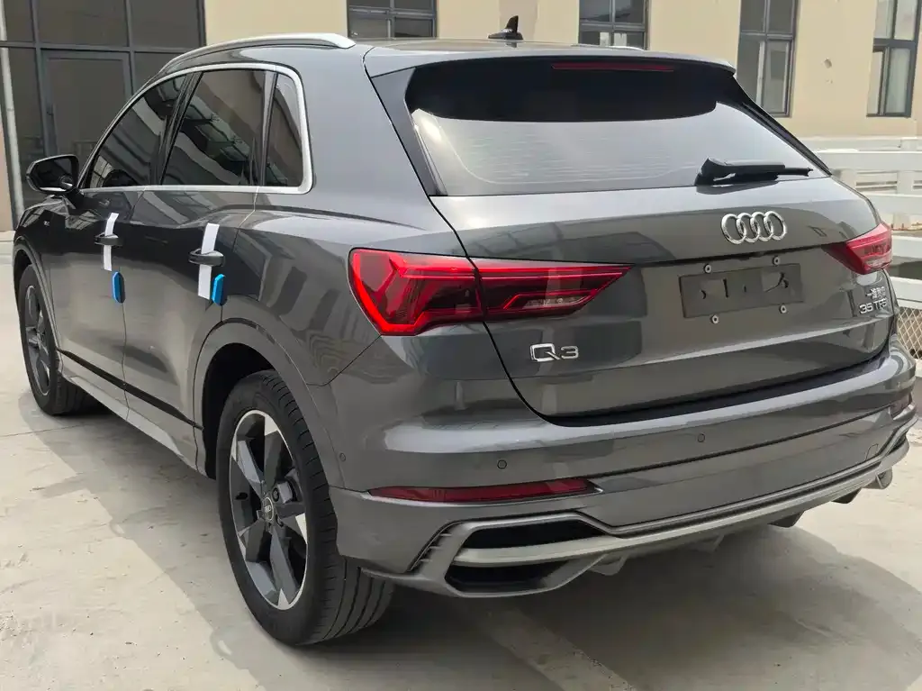 Audi Q3 — фото 5