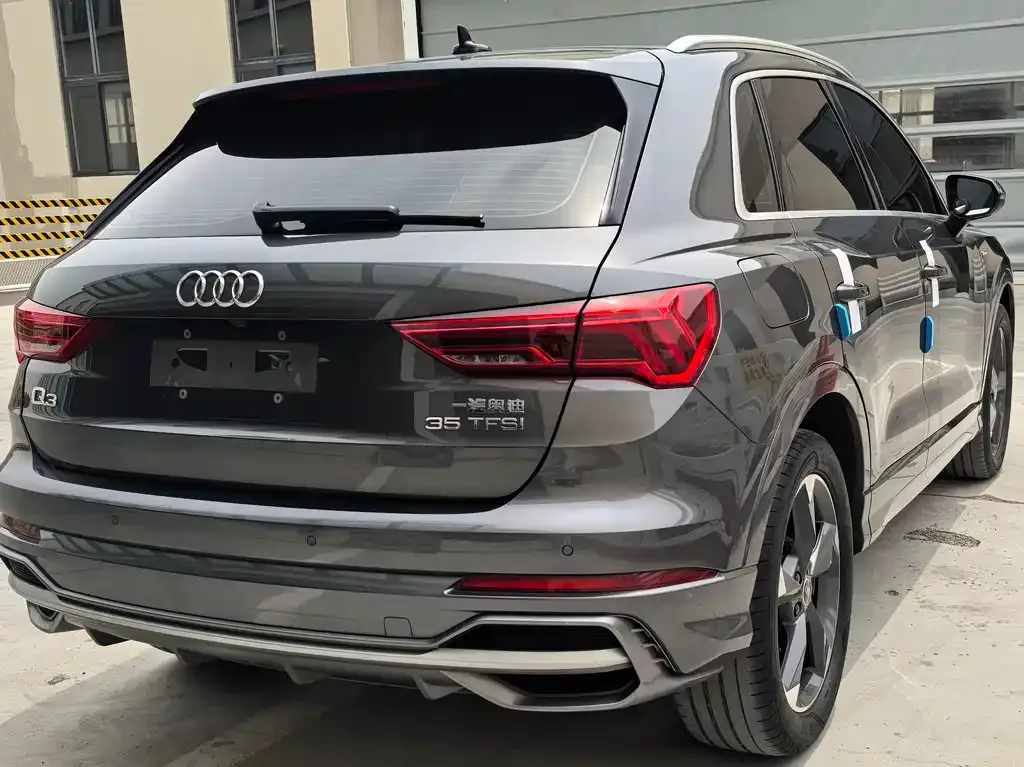 Audi Q3 — фото 10