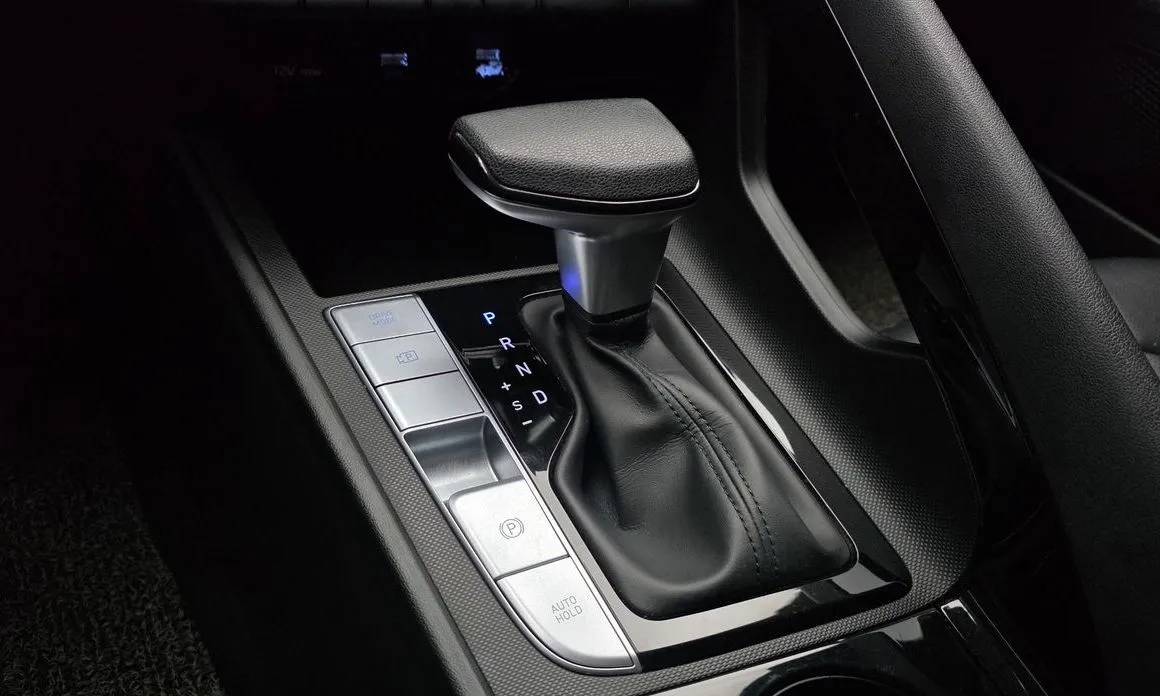 Hyundai AVANTE 2021 из KR, фото 4
