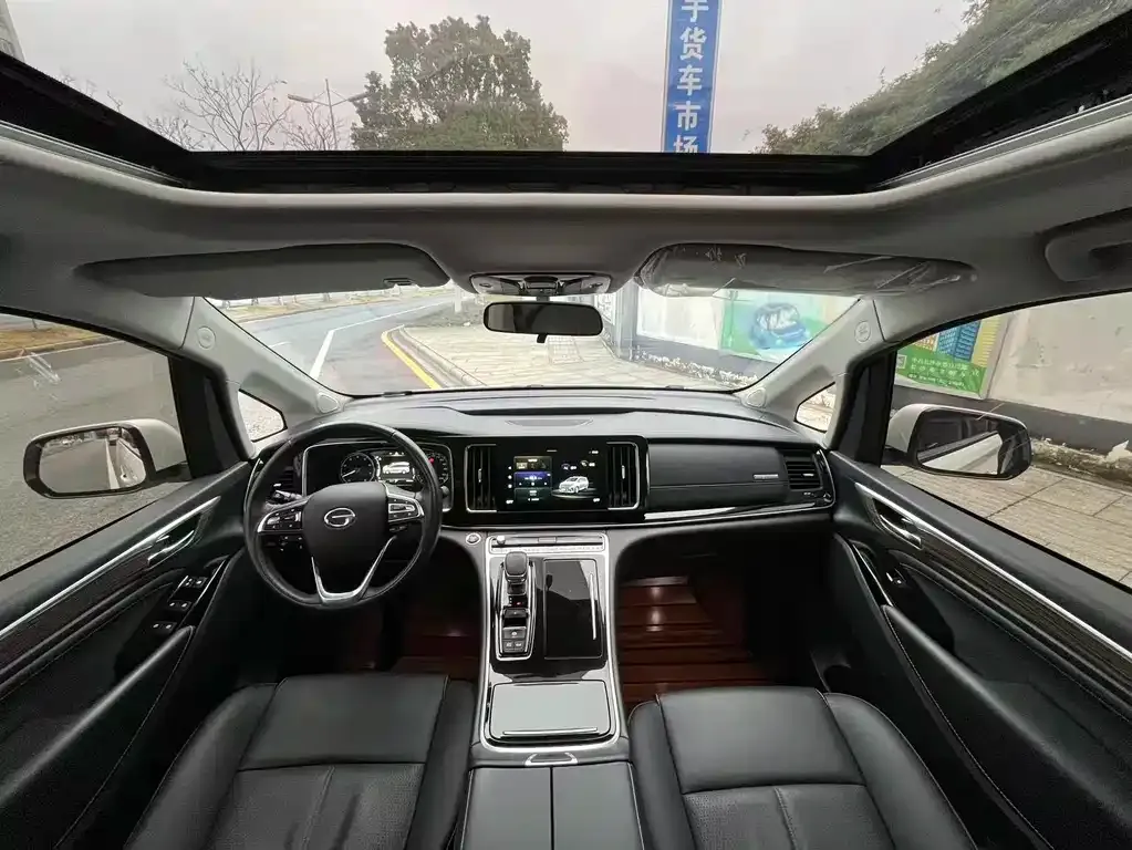 GAC Motor Trumpchi M8 — фото 8