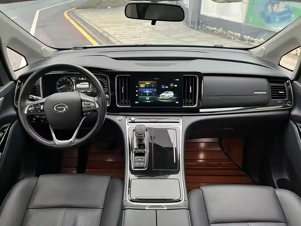 GAC Motor Trumpchi M8 — фото 6