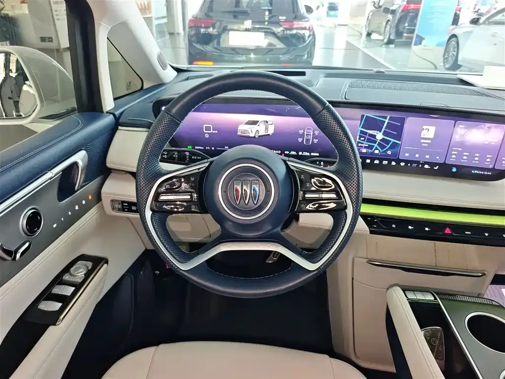 Buick GL8 Hybrid — фото 10