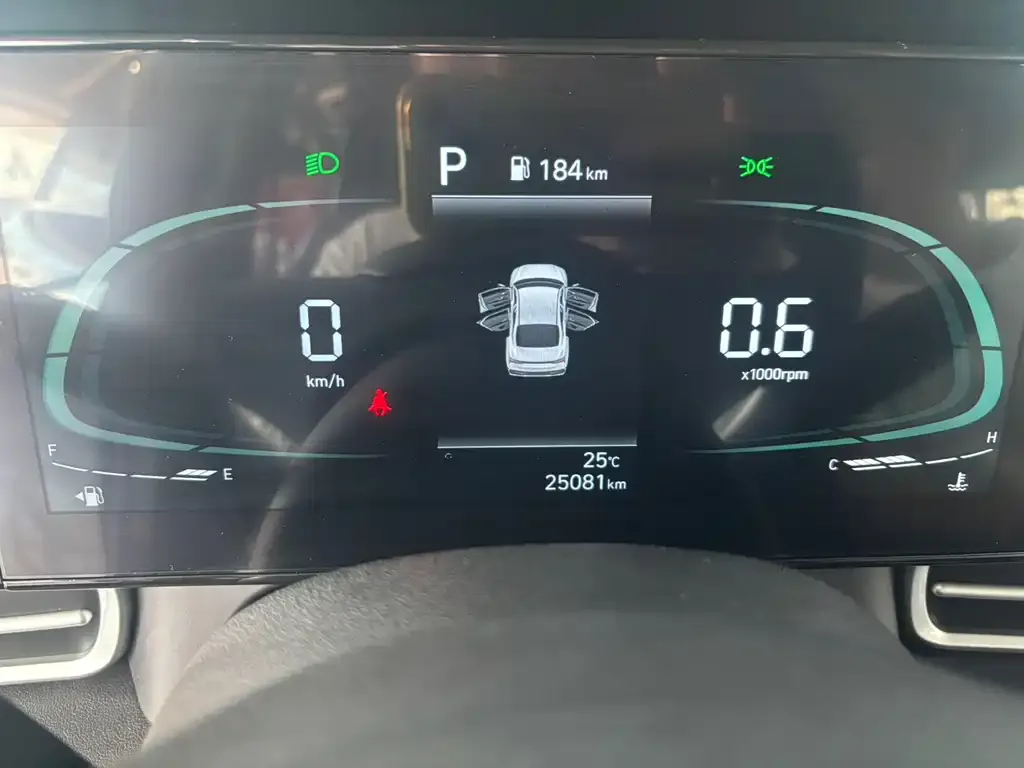 Hyundai Elantra — фото 4