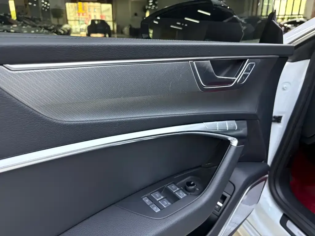 Audi A7 — фото 9