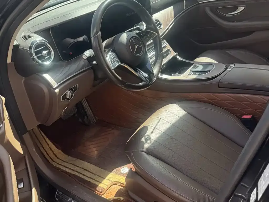 Mercedes-Benz E-Class 2023 из CN, фото 3