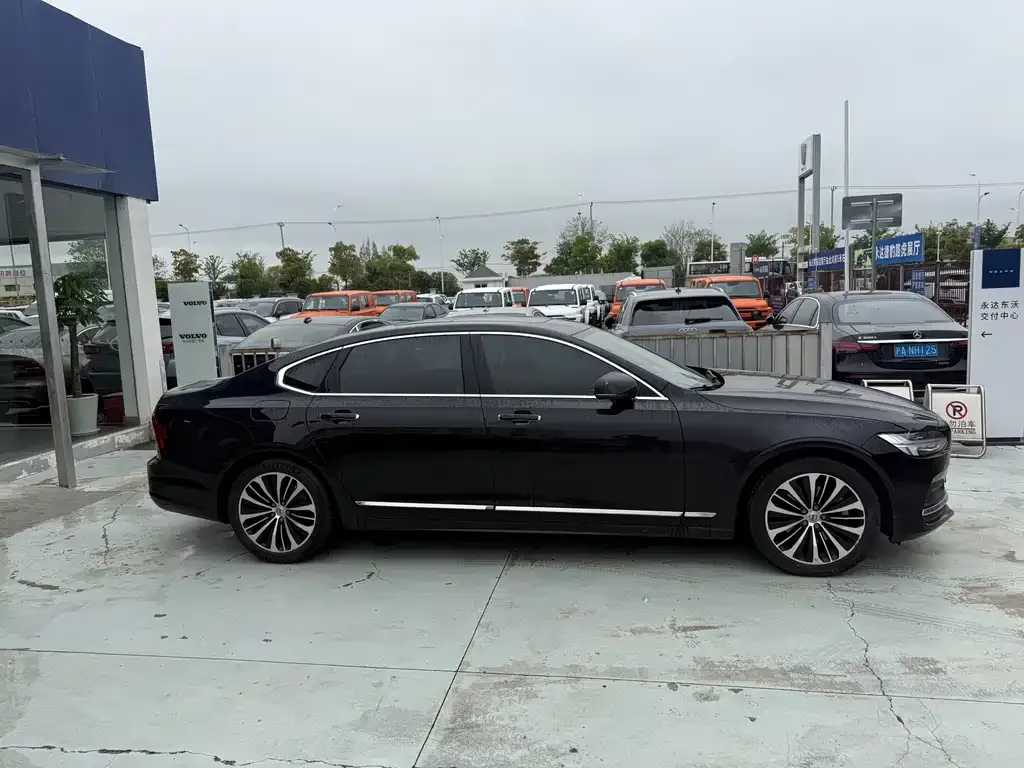 Volvo S90 — фото 8