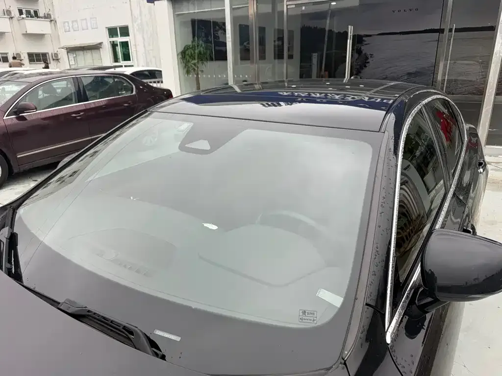 Volvo S90 — фото 4