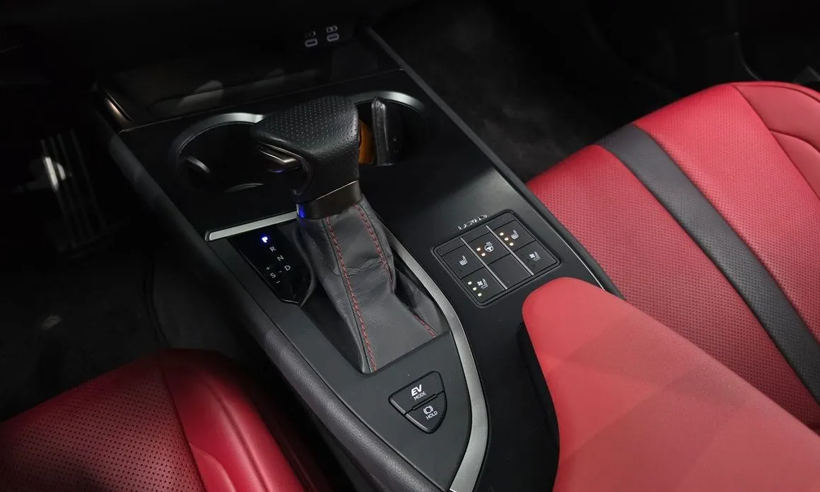 Lexus UX 2024 из KR, фото 9