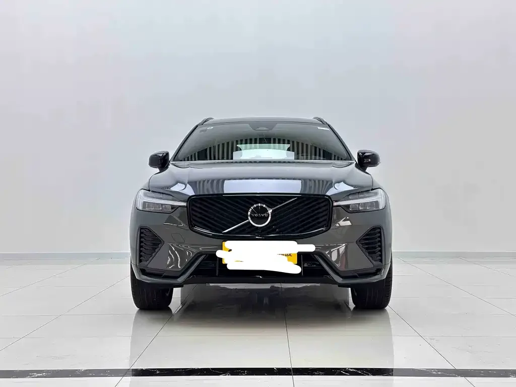 Volvo XC60 — фото 5