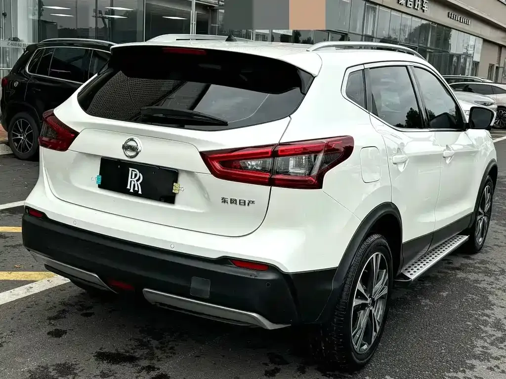 Nissan Qashqai — фото 4