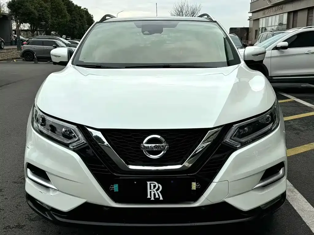Nissan Qashqai — фото 2