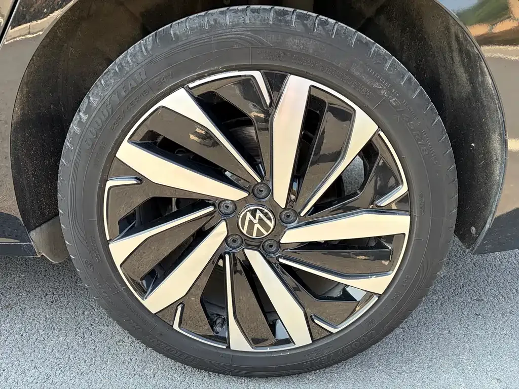 Volkswagen Passat — фото 9
