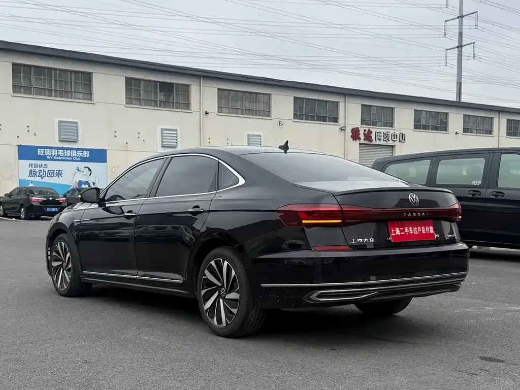 Volkswagen Passat — фото 2