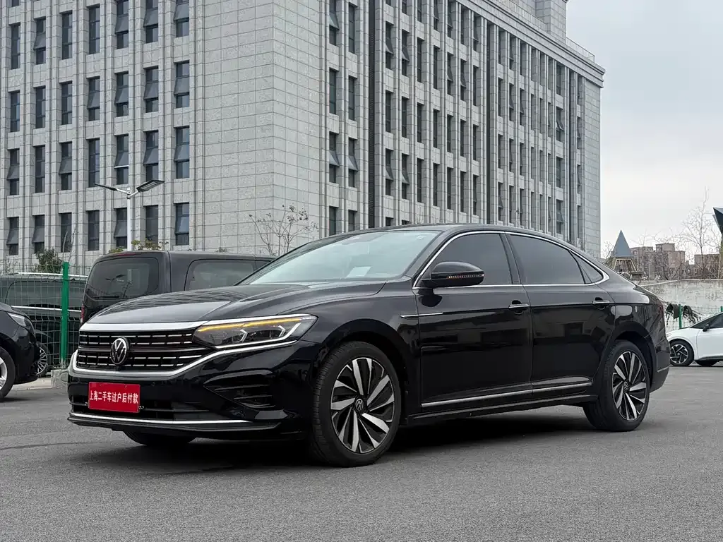 Volkswagen Passat — фото 10