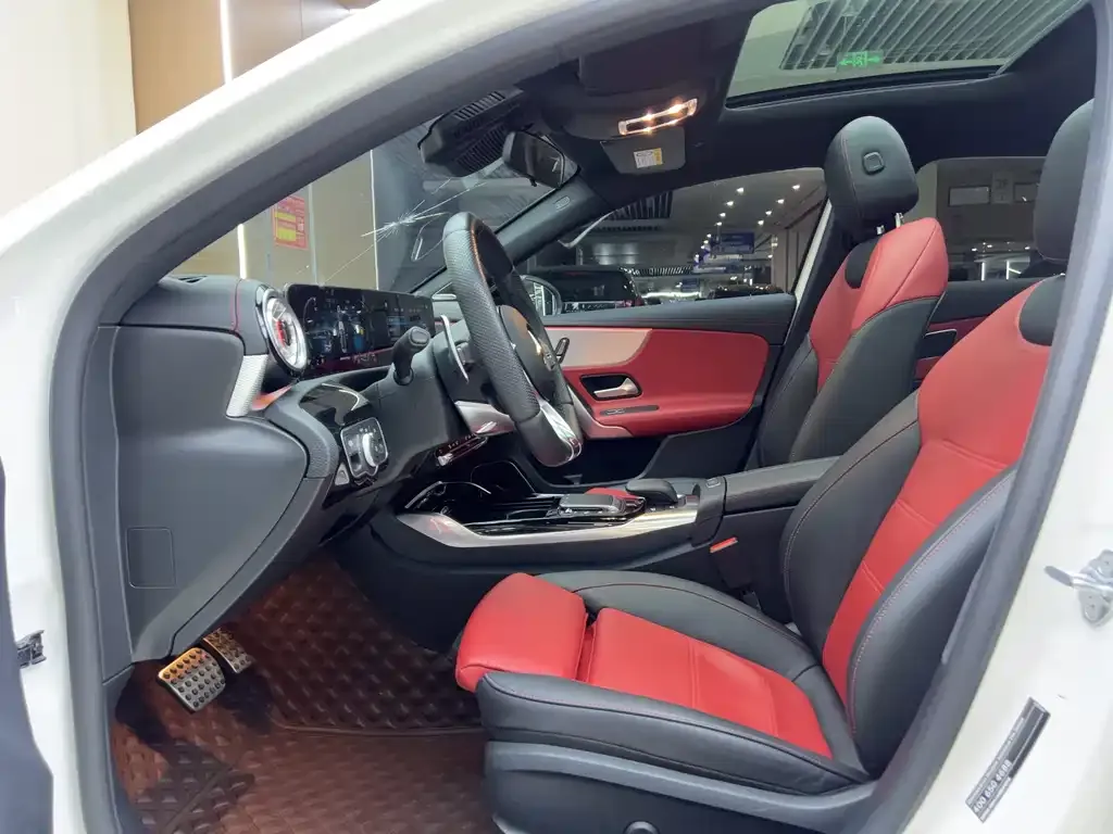 Mercedes-Benz A-Class AMG — фото 4