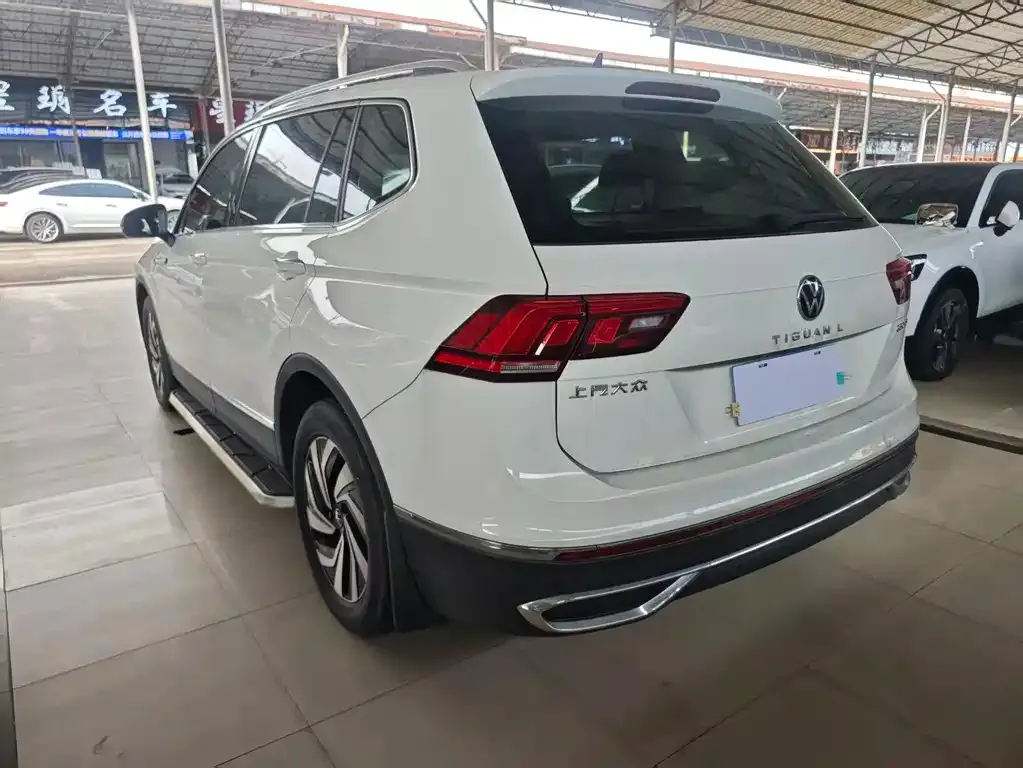 Volkswagen Tiguan L 2022 из CN, фото 9