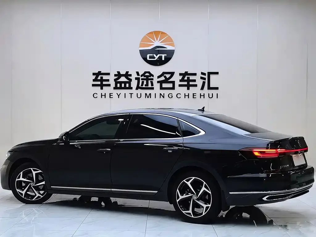 Volkswagen Passat — фото 3