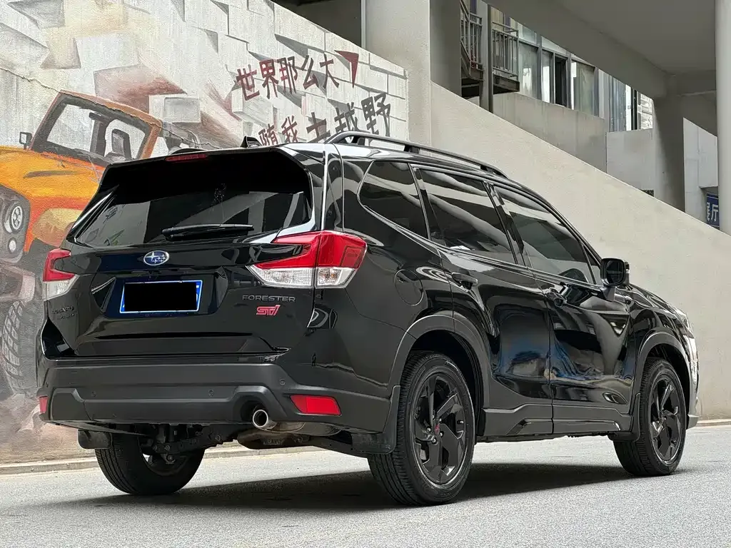 Subaru Forester — фото 7
