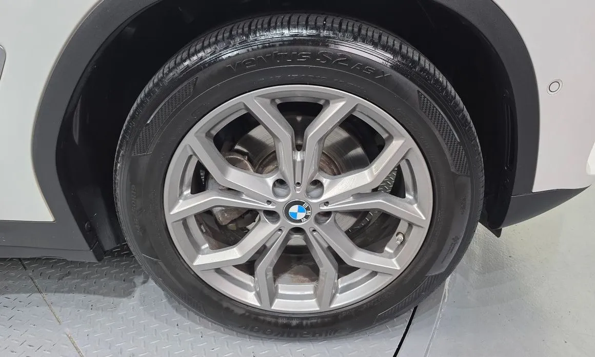 BMW X4 2021 из KR, фото 8