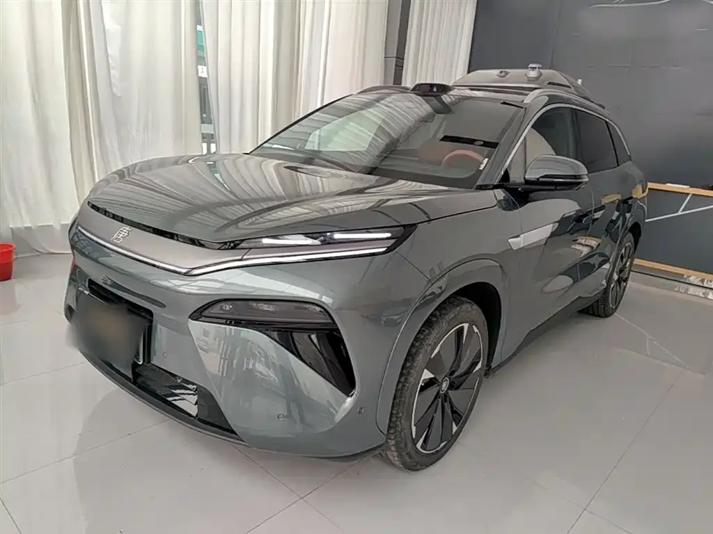 BYD Tang L — фото 10