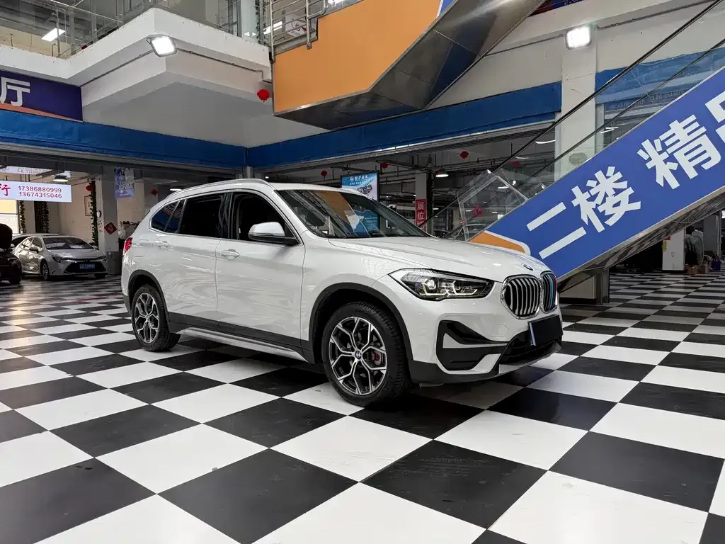 BMW X1 — фото 2