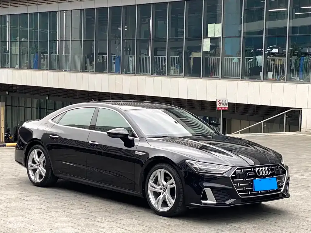 Audi A7L — фото 4