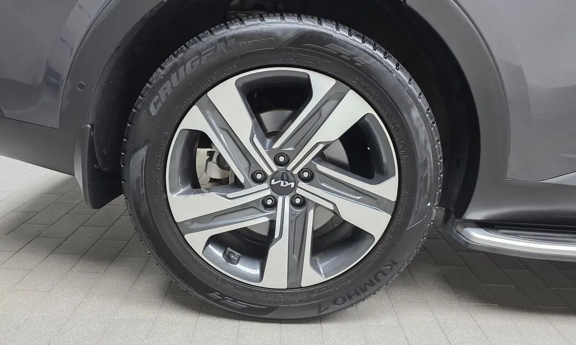 Kia Sorento — фото 7