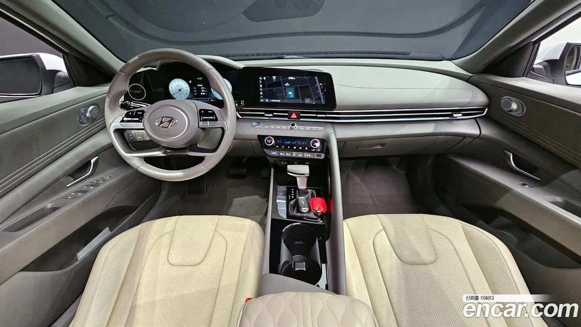 Hyundai AVANTE — фото 3