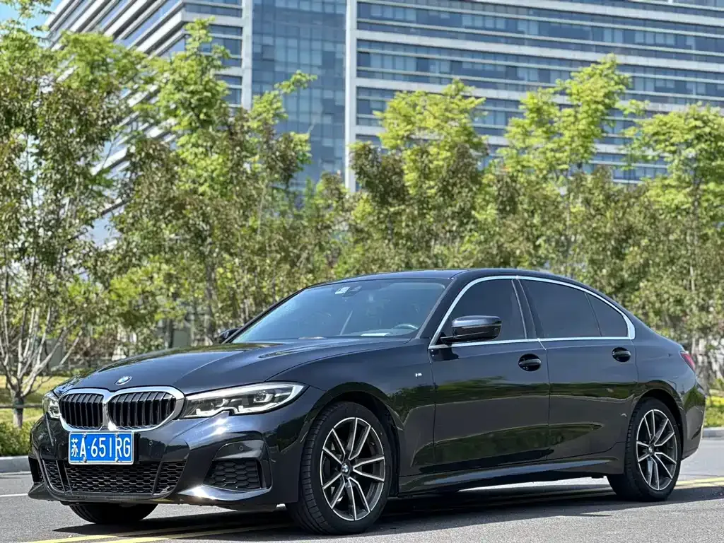 BMW 3 Series — фото 1