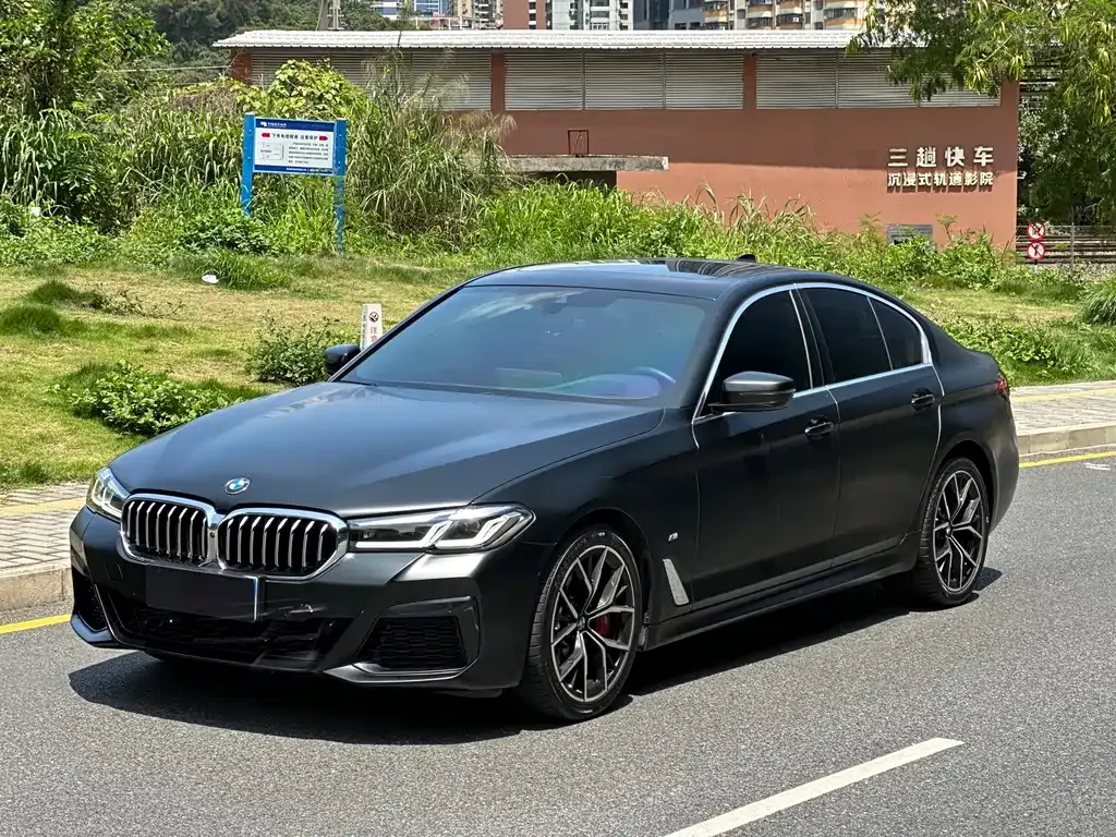 BMW 5 Series (Import) — фото 1