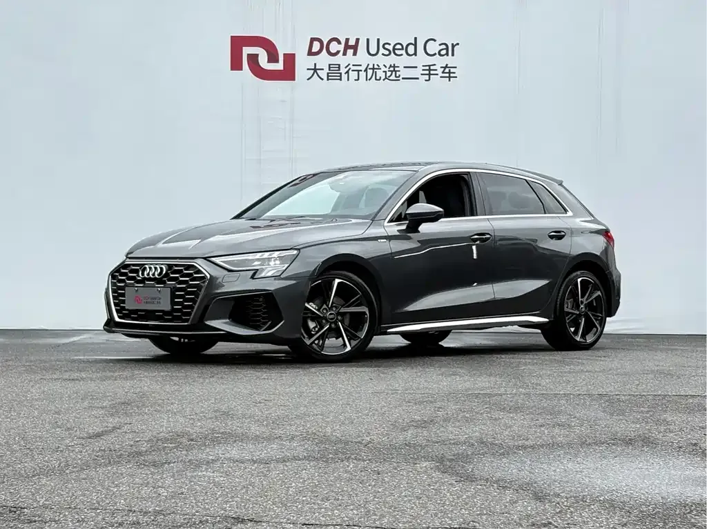 Audi A3 — фото 1