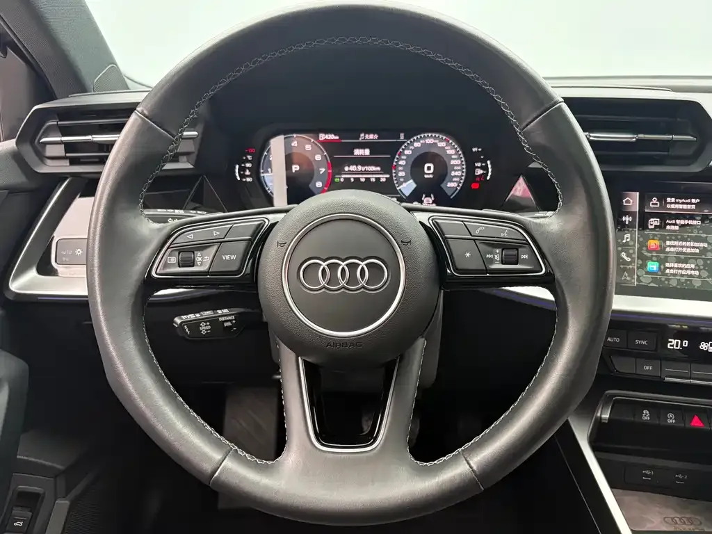 Audi A3 — фото 2