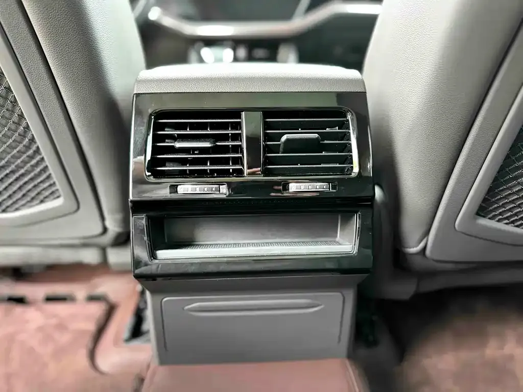 Volkswagen Touareg 2022 из CN, фото 7