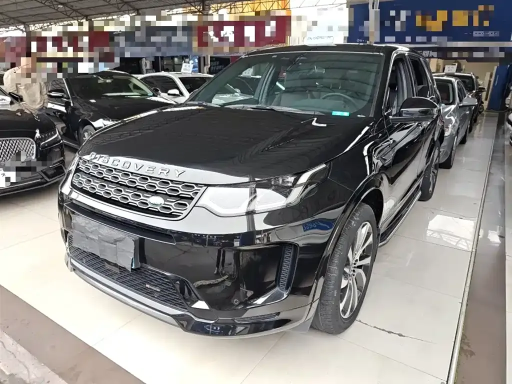 Land Rover Discovery Sport — фото 1