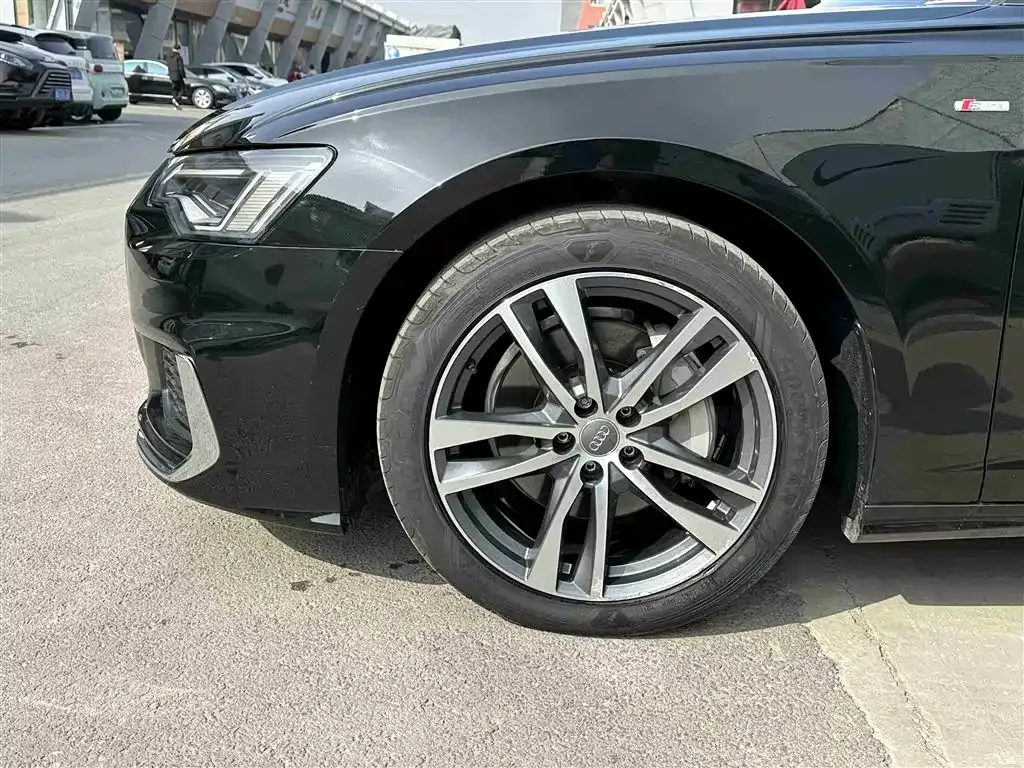 Audi A6L 2021 из CN, фото 10