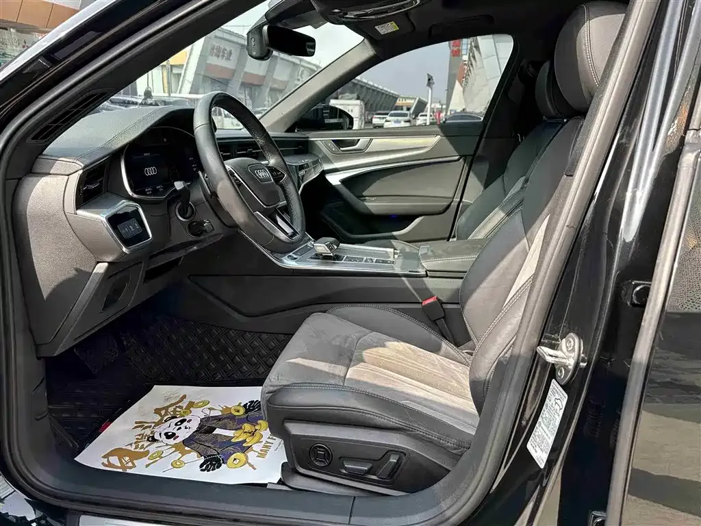 Audi A6L 2021 из CN, фото 8