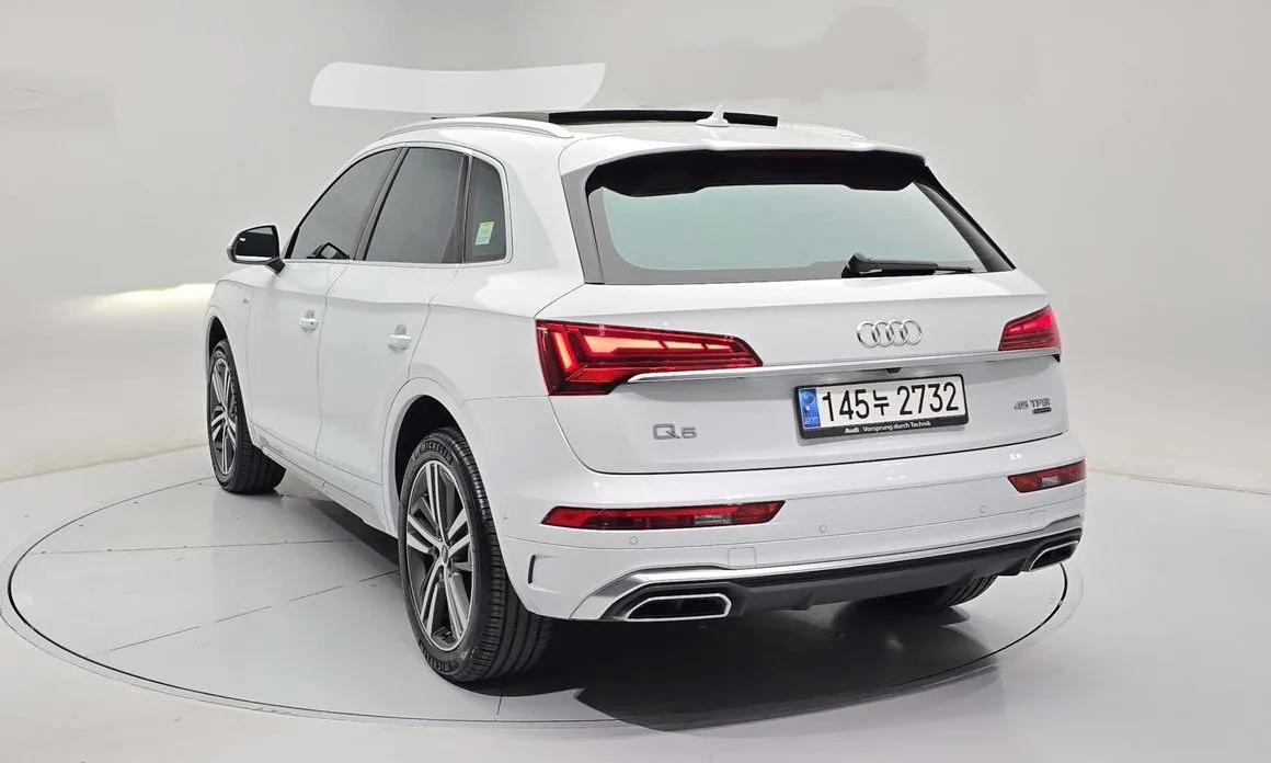 Audi Q5 2021 из KR, фото 2