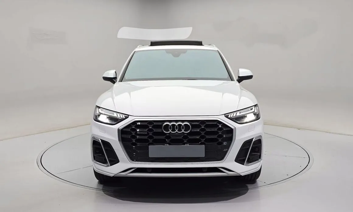 Audi Q5 2021 из KR, фото 9