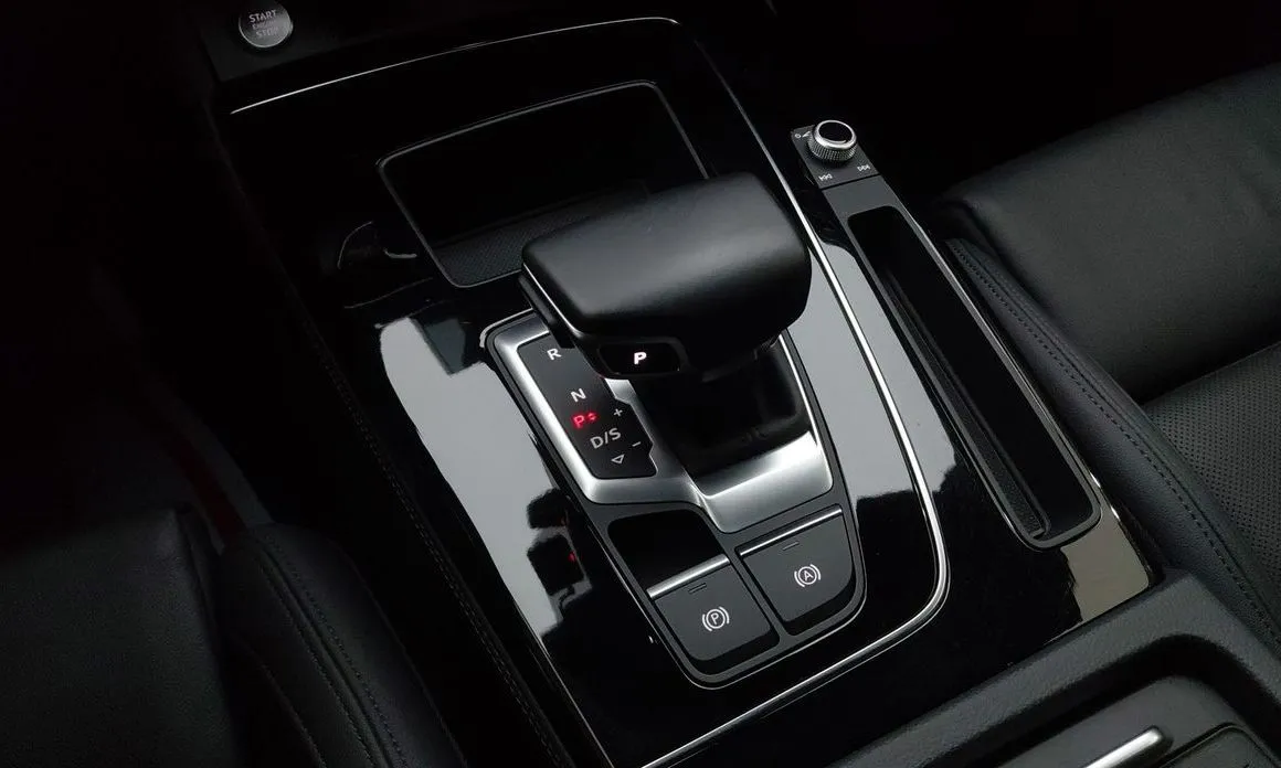 Audi Q5 2021 из KR, фото 4