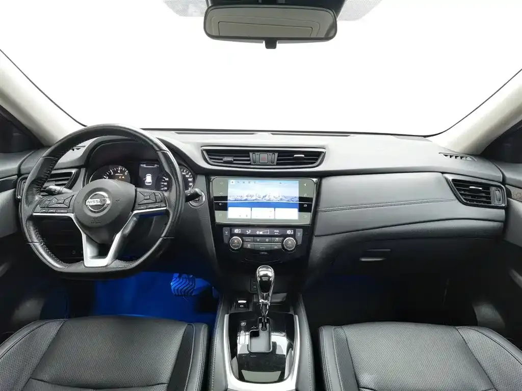 Nissan X-Trail — фото 10