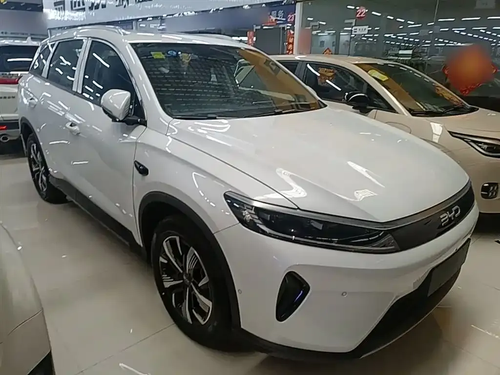 BYD Seal 05 DM-i — фото 10
