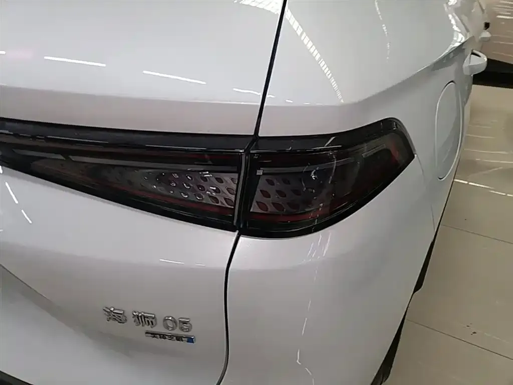 BYD Seal 05 DM-i — фото 2