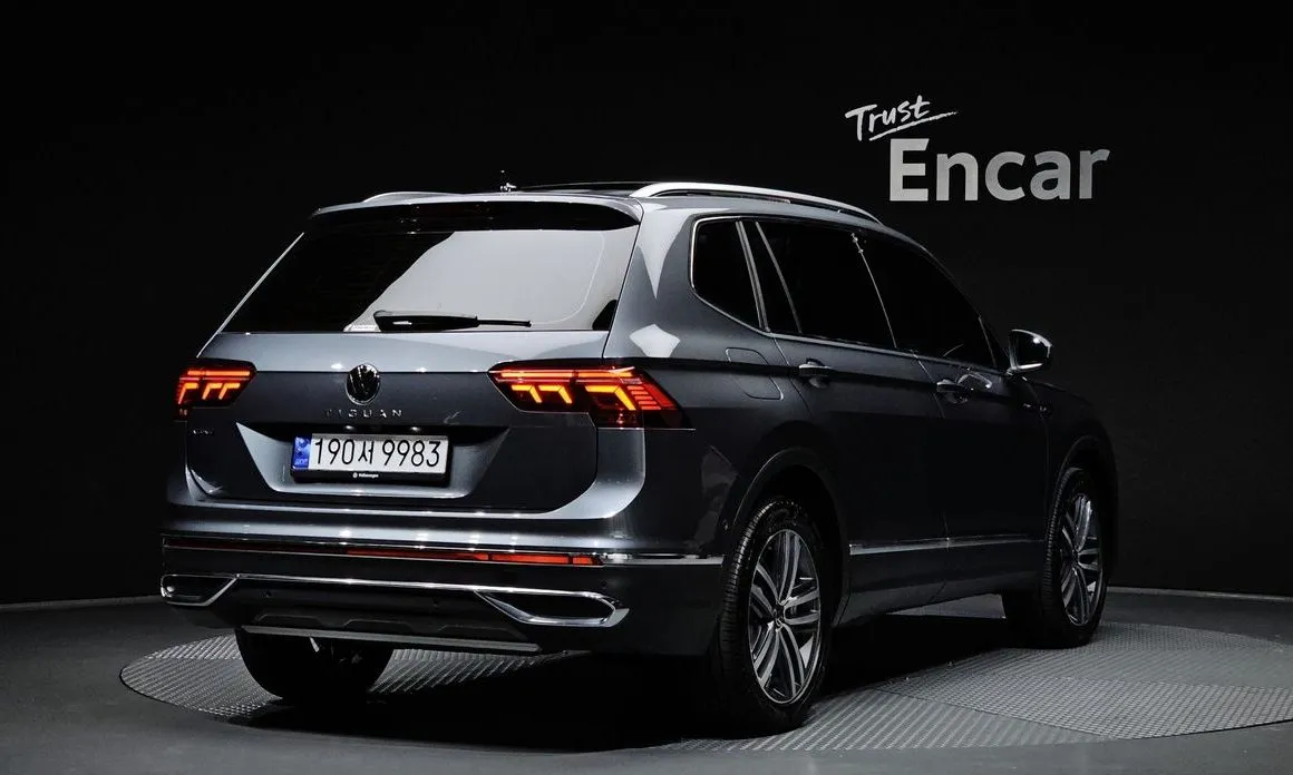 Volkswagen Tiguan — фото 4