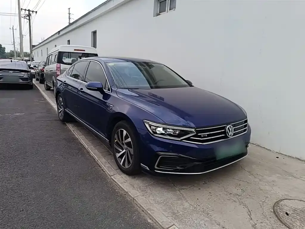 Volkswagen Magotan GTE PHEV 2021 из CN, фото 7