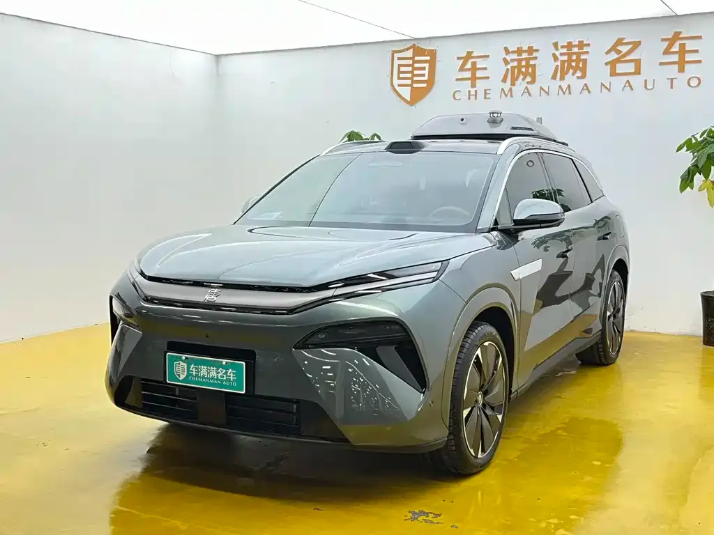 BYD Tang L