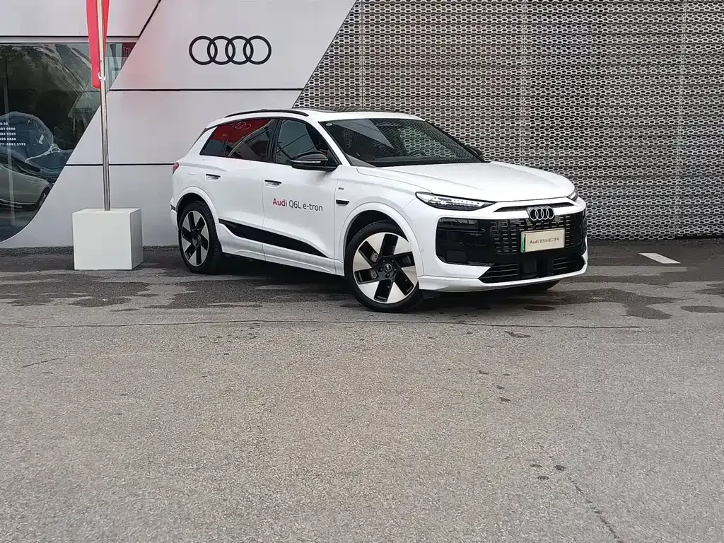 Audi Q6L e-tron — фото 7